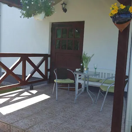아파트 Kleine Gemuetliche Mit Ueberdachter Terrasse *